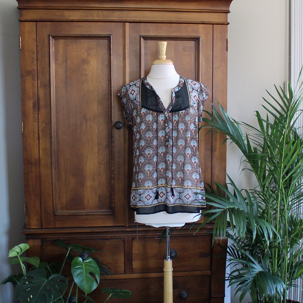 DR2 Sheer Cap Sleeve Blouse with Tassel Detail SZ US M